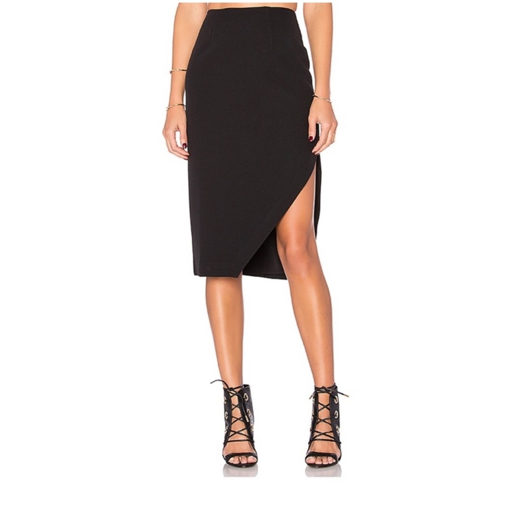 NWT Kendall & Kylie Skirt